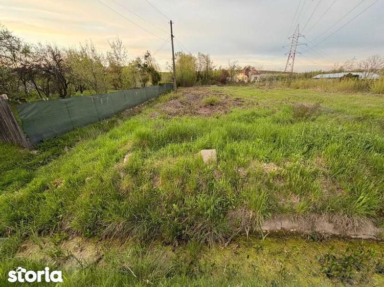 Teren de vanzare Priseaca 1050 mp la principala - 1