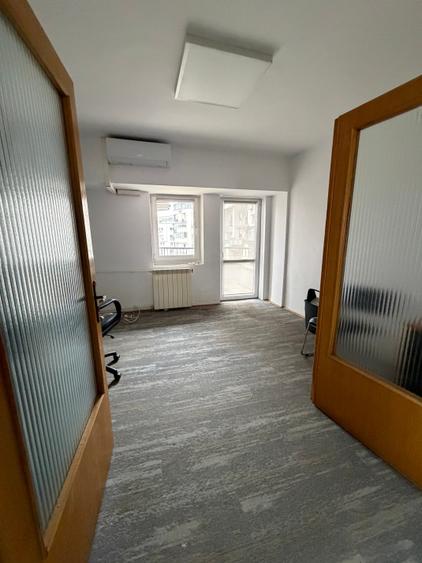 bd. Unirii colt cu Traian - apartament 4 camere foarte spatios - 6