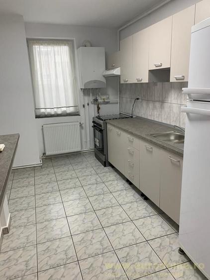 Centrul Civic, aproape de AFI, 3 camere recent renovate/mobilate, 165000 euro - 10