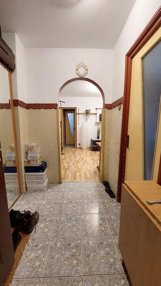 METROU 1 Decembrie la 800m, bloc stradal, reabilitat. - 3