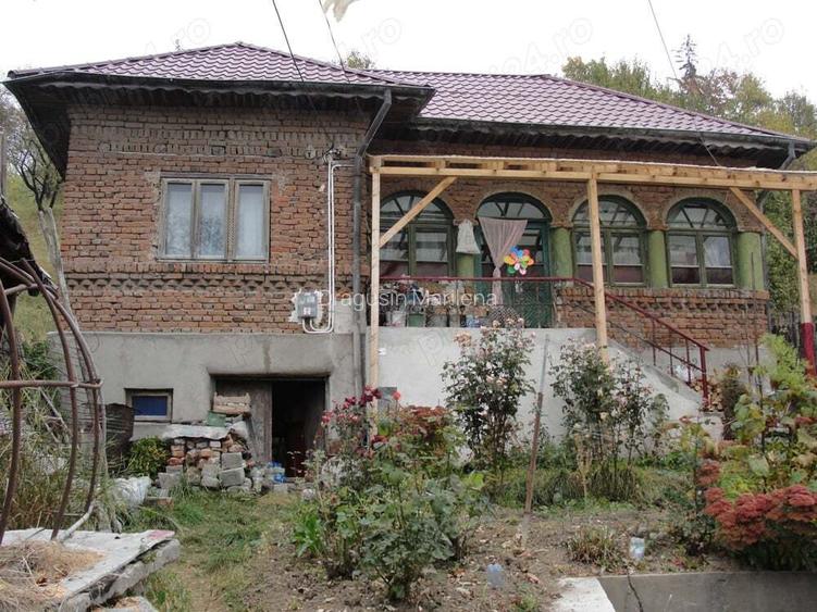Vand proprietate in sat Selari, nr 91, comuna Valea Mare Pravat, jud Arges Vand proprietate in sat Selari, nr 91, comuna Valea Mare Pravat, jud Arges