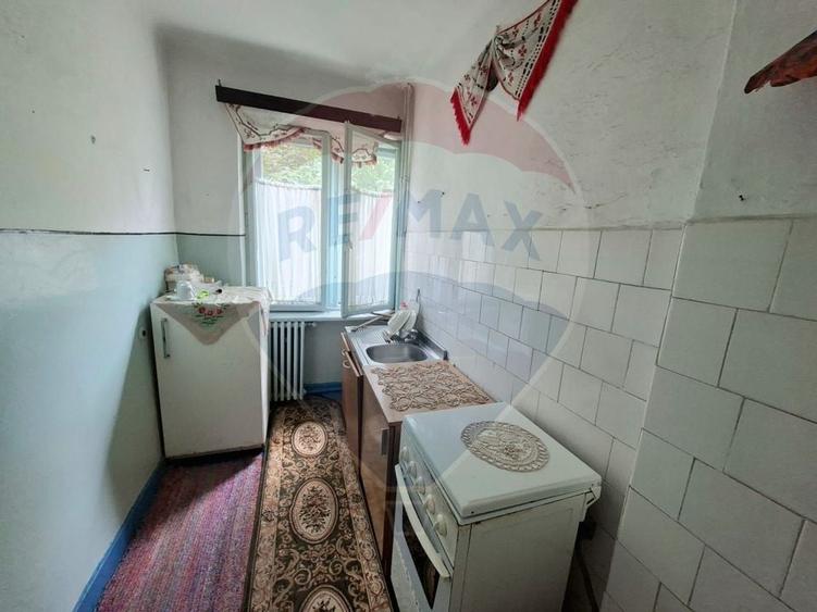Apartament 3 camere decomandat&acirc;Aleea Parcului colt cu Razboieni etaj 1 - 5