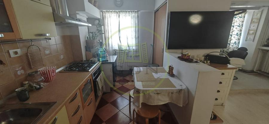 Apartament cu 3 camere decomandat, mobilat în Brazda lui Novac