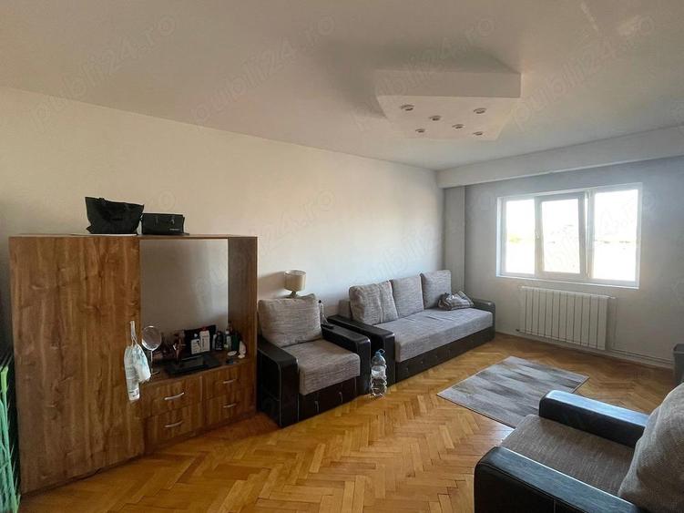 Proprietar inchiriez apartament decomandat 3 camere Zona Soarelui - 8