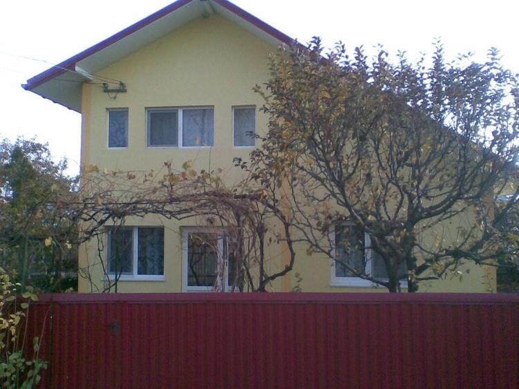 Casa cu etaj zona centrala in Cucorani - 1