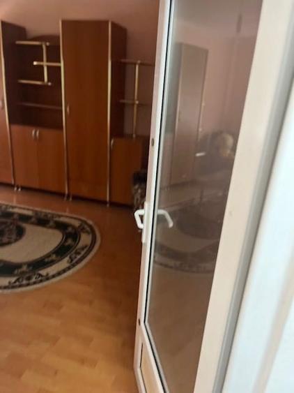 vand garsoniera oradea - 4
