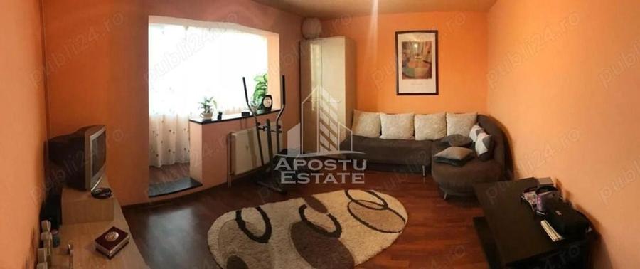 Apartament cu 3 camere, centrala proprie, zona Cetatii - 1