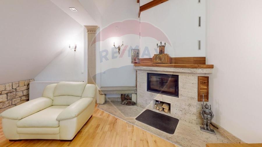 Apartament  la vila, cu 5 camere de vânzare în zona Turnisor - 2