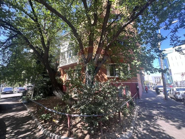 Apartament interbelic cu autenticitate, Avrig 18 - 36