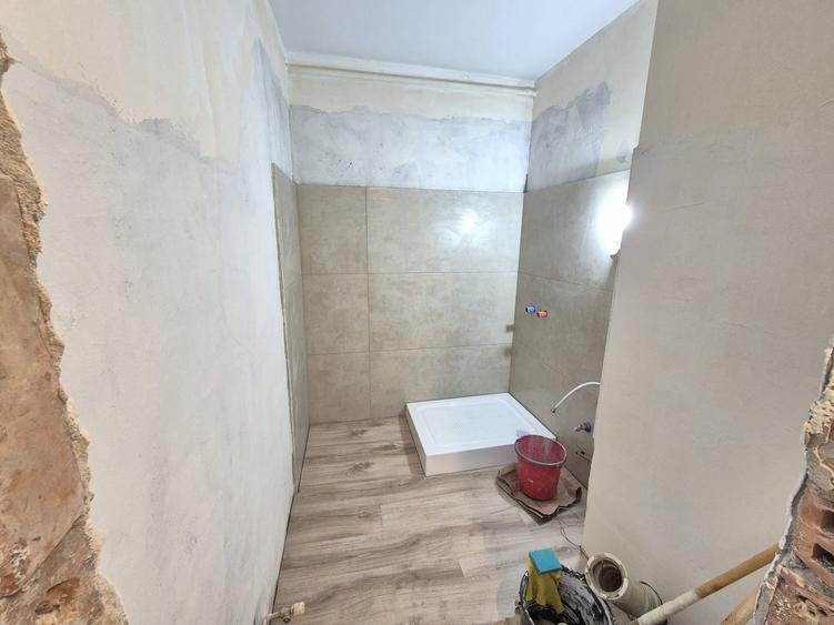 Vanzare garsoniera  zona Astra Str.Soarelui etajul 4 din 9 bloc cu 2 lifturi - 12
