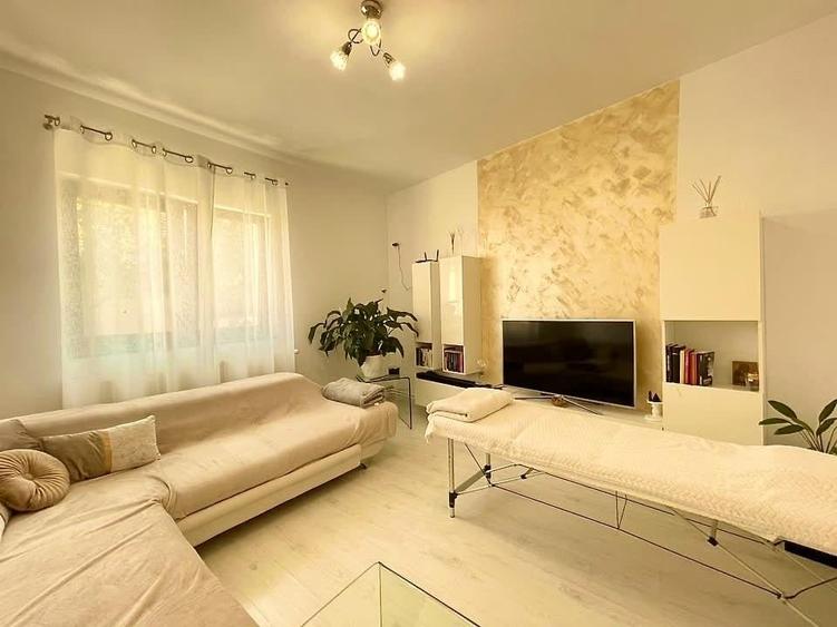 Apartament.  2 camere zona Centru - Parneava. - 1