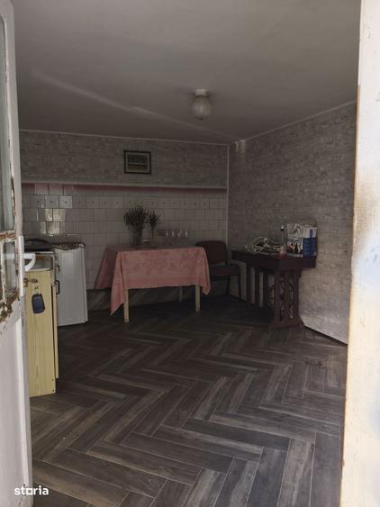 Casa cu 6 camere in Dambul Rotund - 8