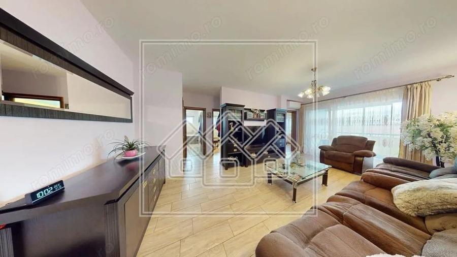 Ap.cu 3 camere, 2 bai si balcon, etaj intermediar, mobilat si utilat - 3