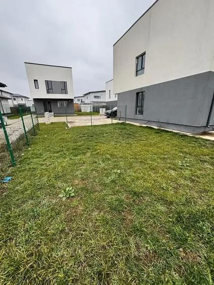 Vila 4 CamereAlipita P+1 | De Vanzare |  Complex Rezidential | Curte - 9