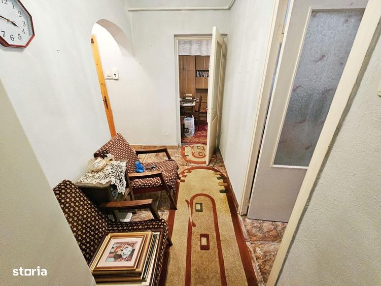 Vanzare apartament 2 camere cu balcon, bucatarie separata ?i lift - 4