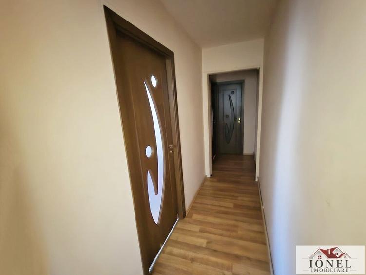 Apartament trei camere de vanzare in Cugir - 6