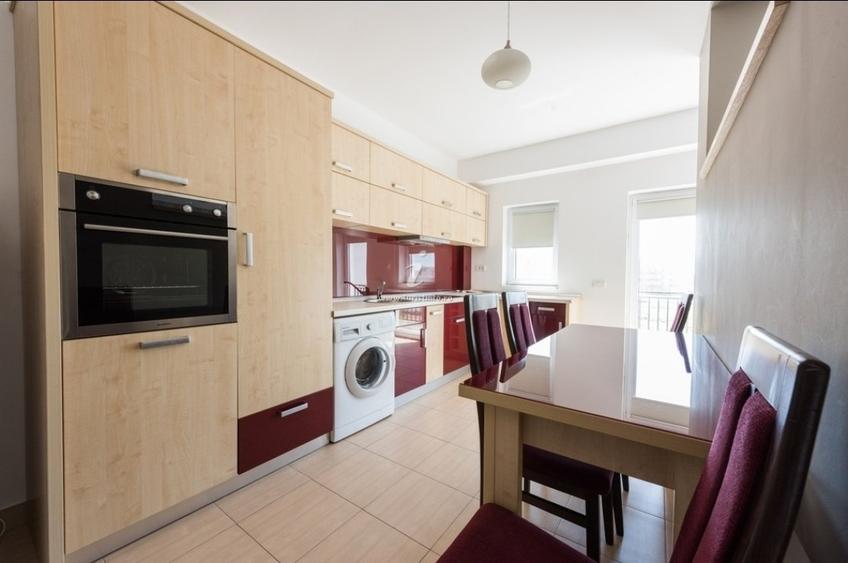 Inchiriere Apartament 2 camere spatios pe malul marii - 2