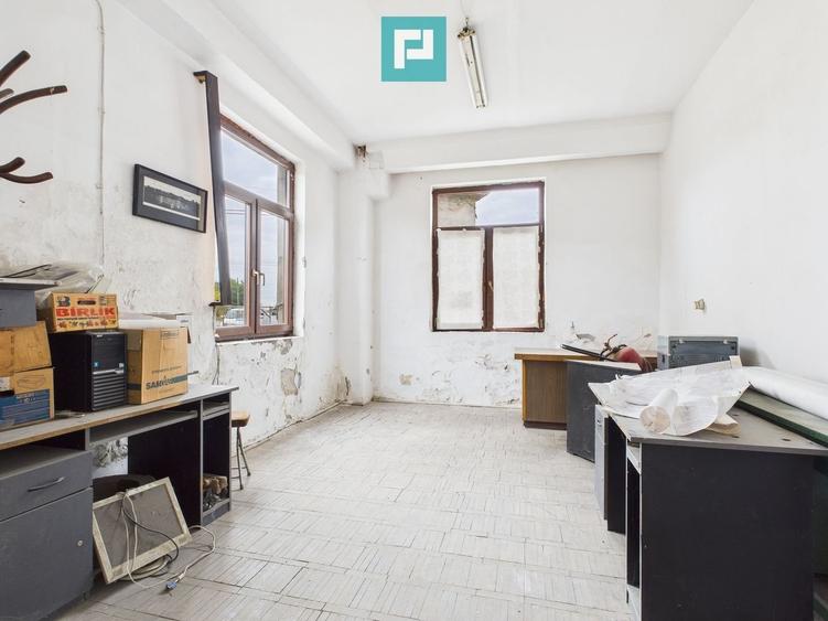 Spațiu de producție cu 4 camere în Periam - 1