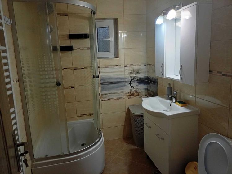 Apartament cu 2 camere decomandat în Canta