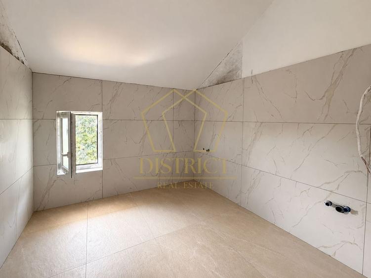 Duplex cu 4 camere cu Canalizare în Moșnița Veche