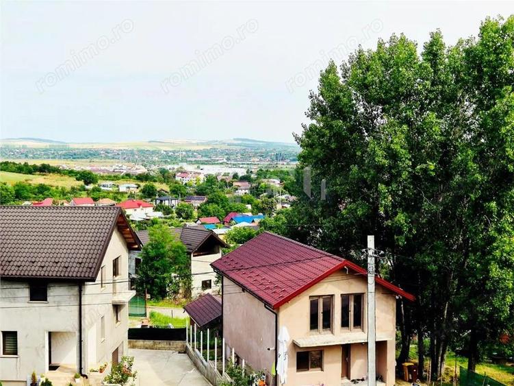 Casa de vanzare cu priveliste frumoasa - 17