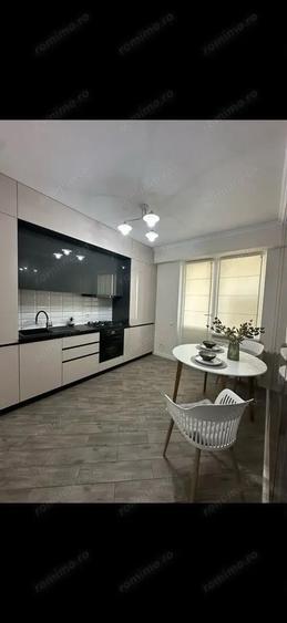 Apartament cu 2 camere decomandat în Rahova