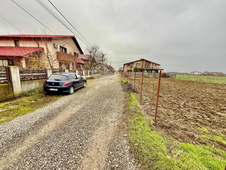 Lot Intravilan 644mp Mamina - Berceni | utilitati: Curent | #MG2R - 1