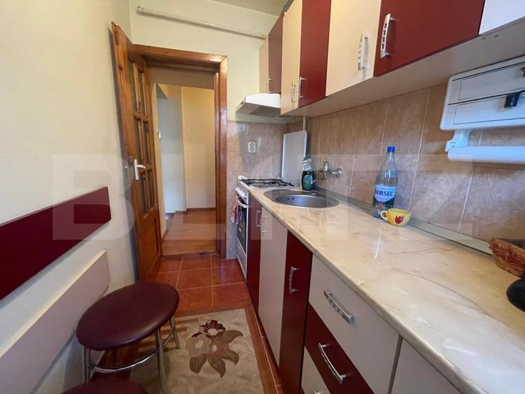 Apartament cu 3 camere, semidecomandat, spatios si luminos – zona avantajoasa - 4