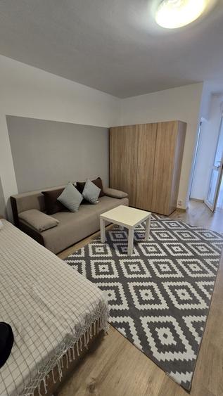 Berceni, Emil Racovita - 8