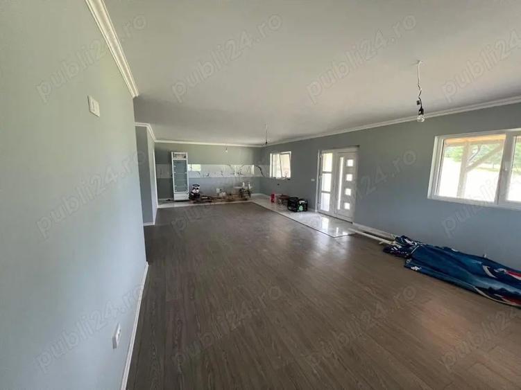 De vanzare Casa + Proiect turistic - 2