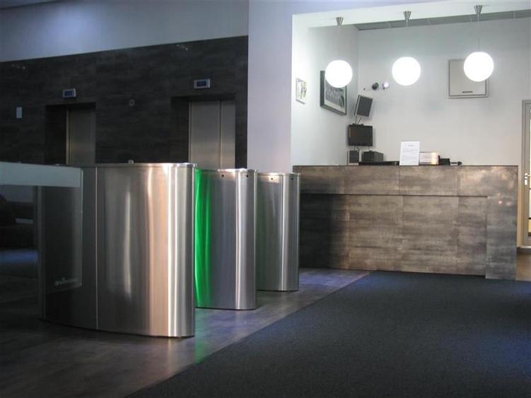 Birouri de inchiriat in cladirea Tati Center - 4