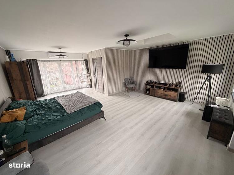 Vand/Schimb 2 case in aceasi curte strada principala Floresti - 5