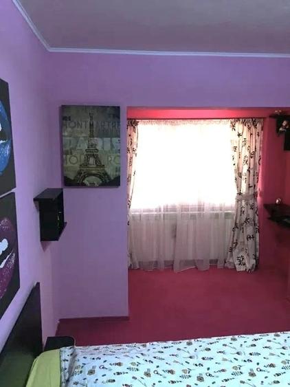 Apartament 2 camere complet renovat zona Policlinica 2 - 3