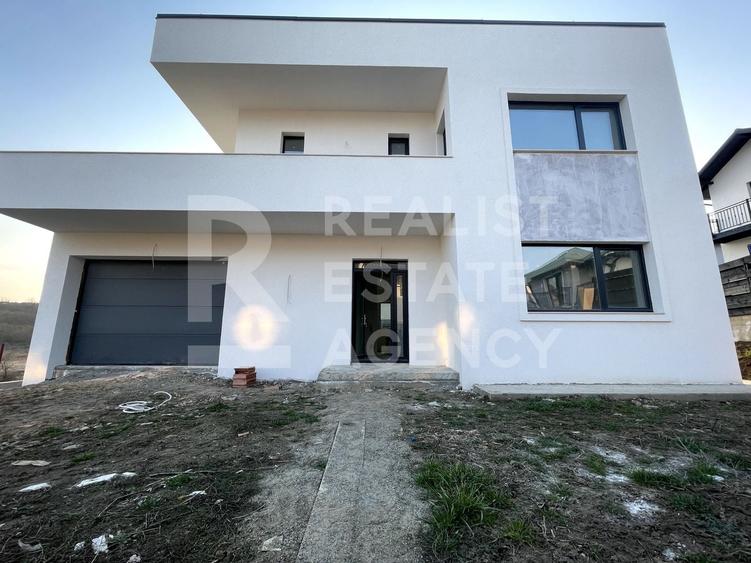 Casă cu priveliște spre lac, 140 mp, teren 450 mp, Valea Adâncă, Iași - 2