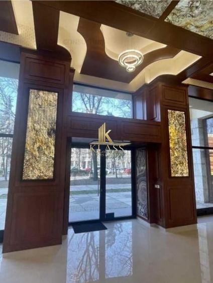 Spatiu comercial parter, stradal, 97 mp,  vitrina, centrala proprie, zona Unirii - 1