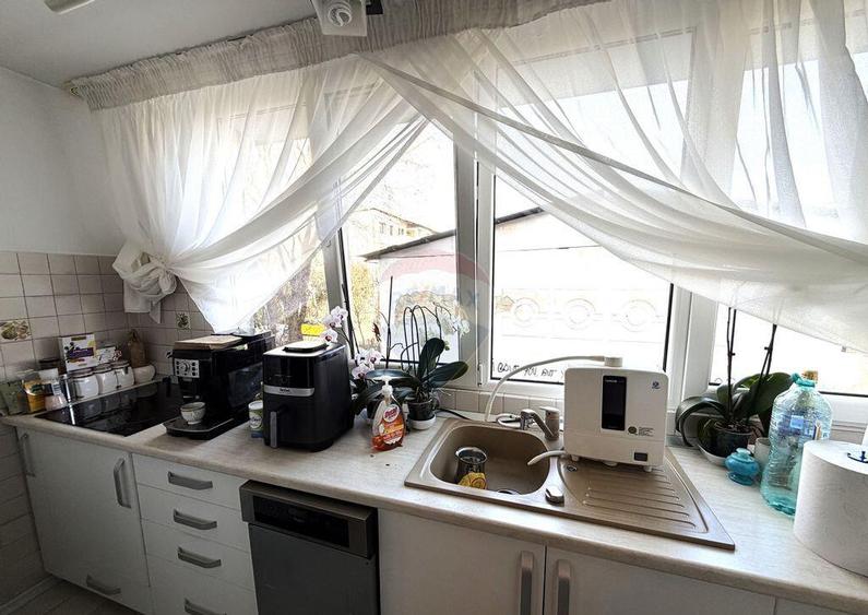 Apartament renovat modern - 2