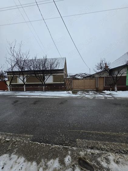 Vand casa in Santana, zona ideala - 1