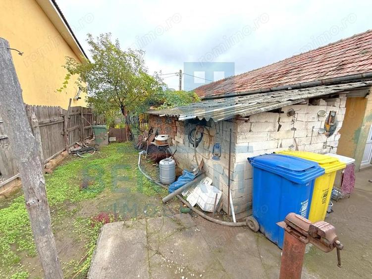 Casa in Romanesti-Teren 380mp-Deschidere 14m-Zona linistita-Libera - 1