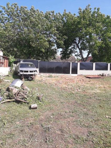 casa batrineasca cu teren de vinzare - 1