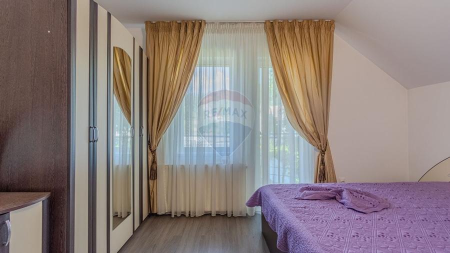 Casa / Vila cu 10 camere de vanzare in Moieciu de Jos - 5