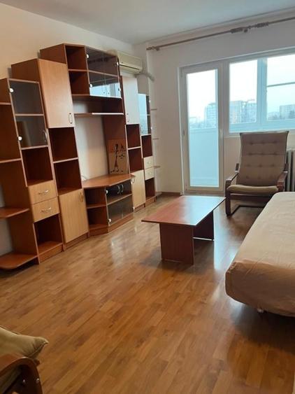 PARCUL CIRCULUI I Judetului inchiriere 3 camere - 1