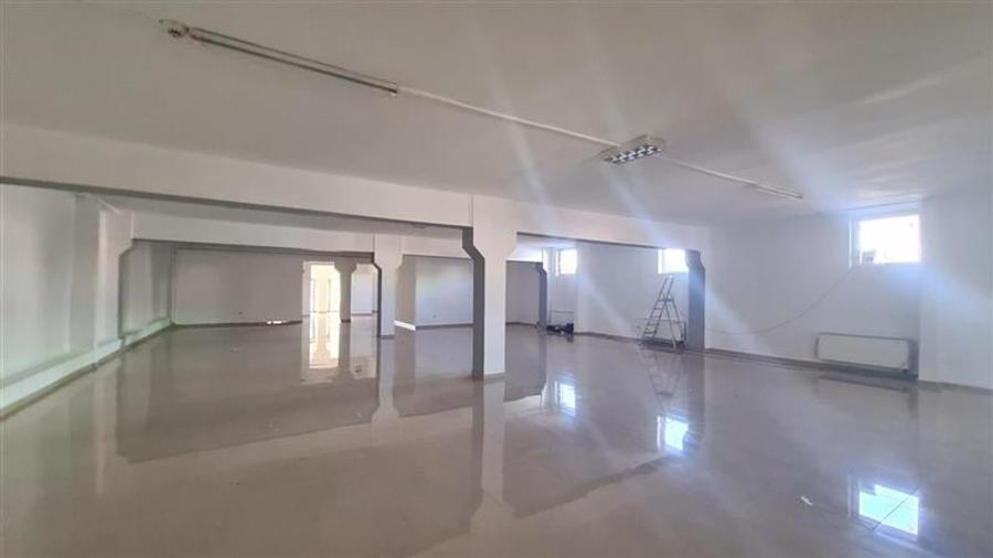 Cladire comerciala 760 mp la artera, zona IULIUS MALL - 1