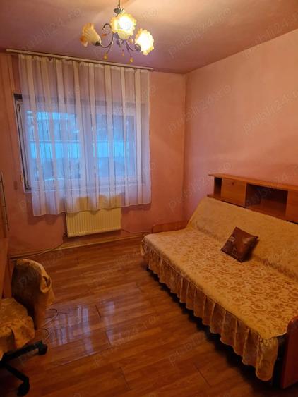 Apartament 3 camere Petrila - 9