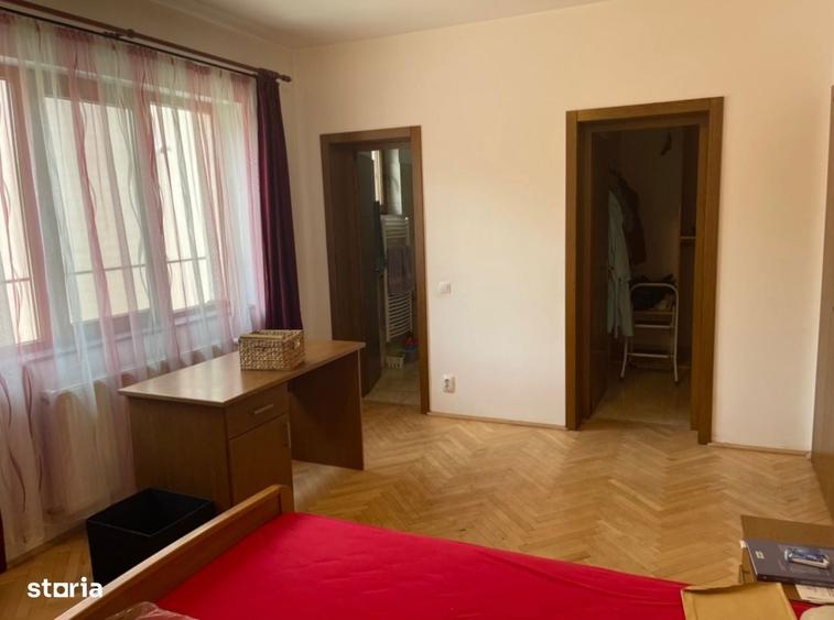 Casa NOUA 6 camere 7 bai teren 1.300 mp ,panouri foto-voltaice Orlat - 12