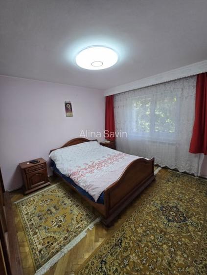 Ap. 2 camere decomandate et.2 Tic Tac