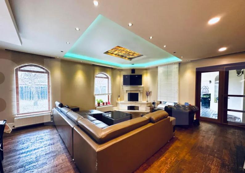 Casa pe parter 7 camere, 305 mp, teren 1100 mp, zona Exteri - 1