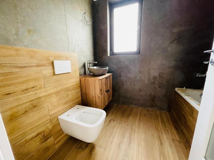 Domnesti casa de vanzare langa padure 3 dormitore +2 bai - 3