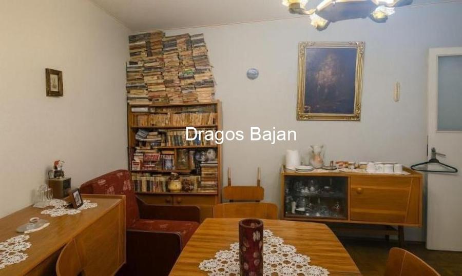 Sala Palatului // vedere spate // balcon - 15