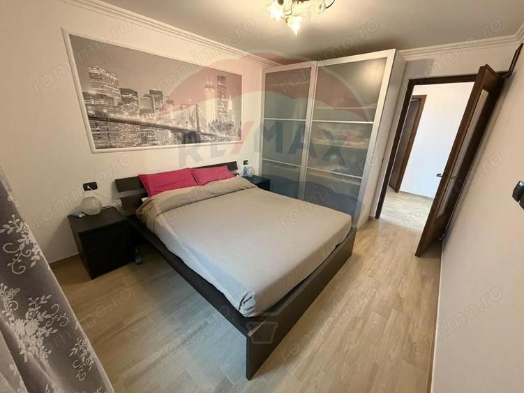 Casa cu 5 camere de vanzare (P+M) in comuna Bolotesti si teren 6266 mp - 6