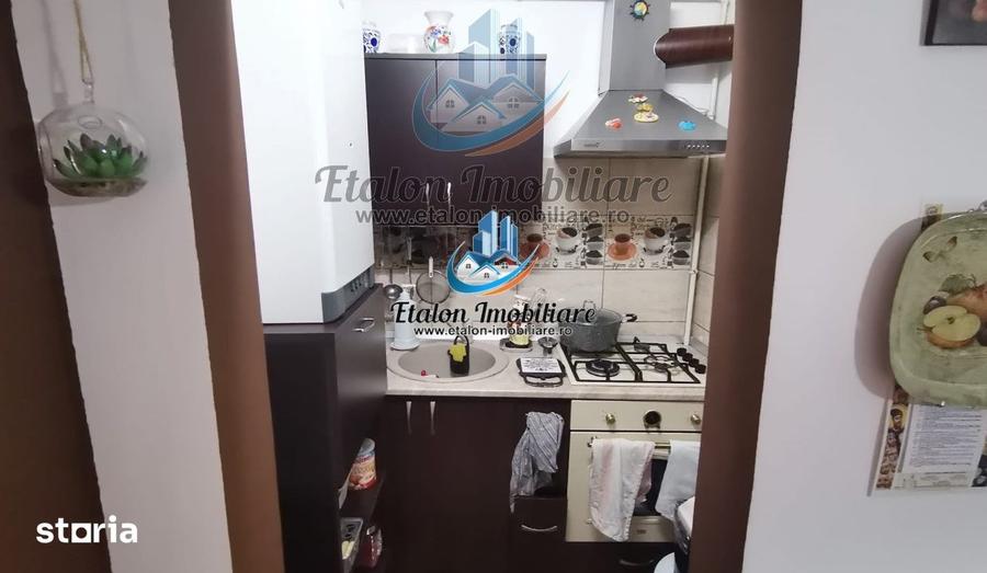 Apartament cu 4 camere decomandat în Est